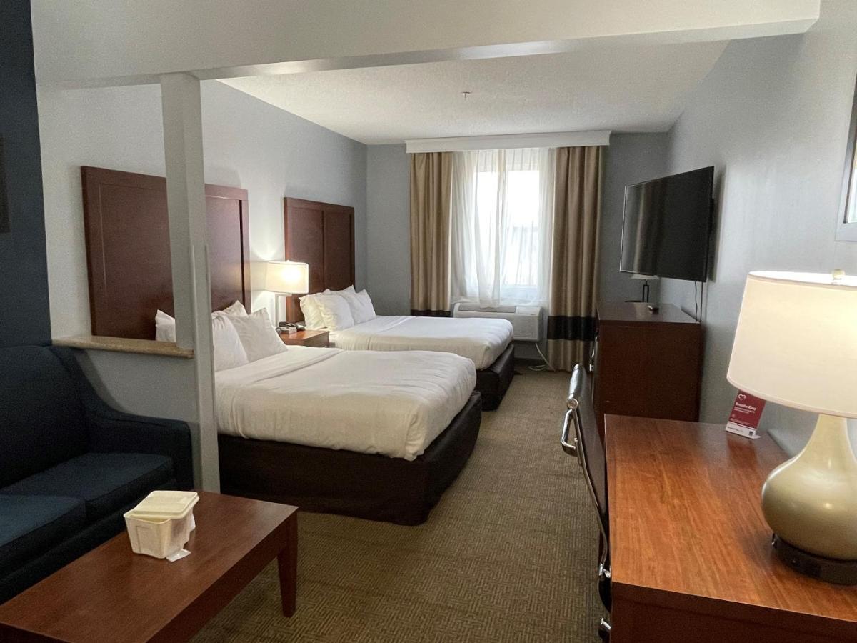 Quality Suites Waldorf Esterno foto
