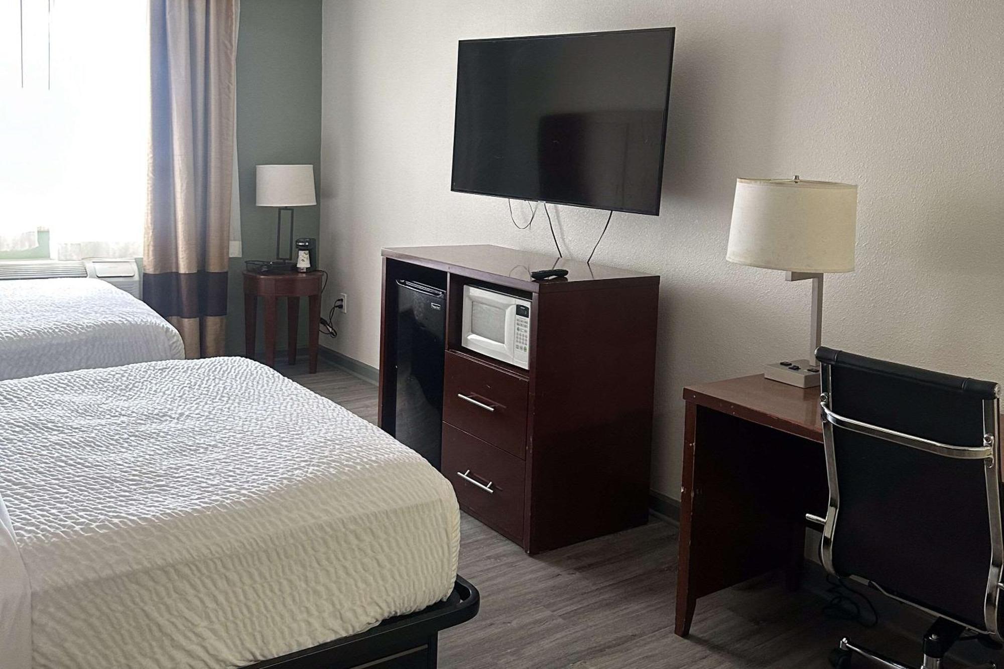 Quality Suites Waldorf Esterno foto