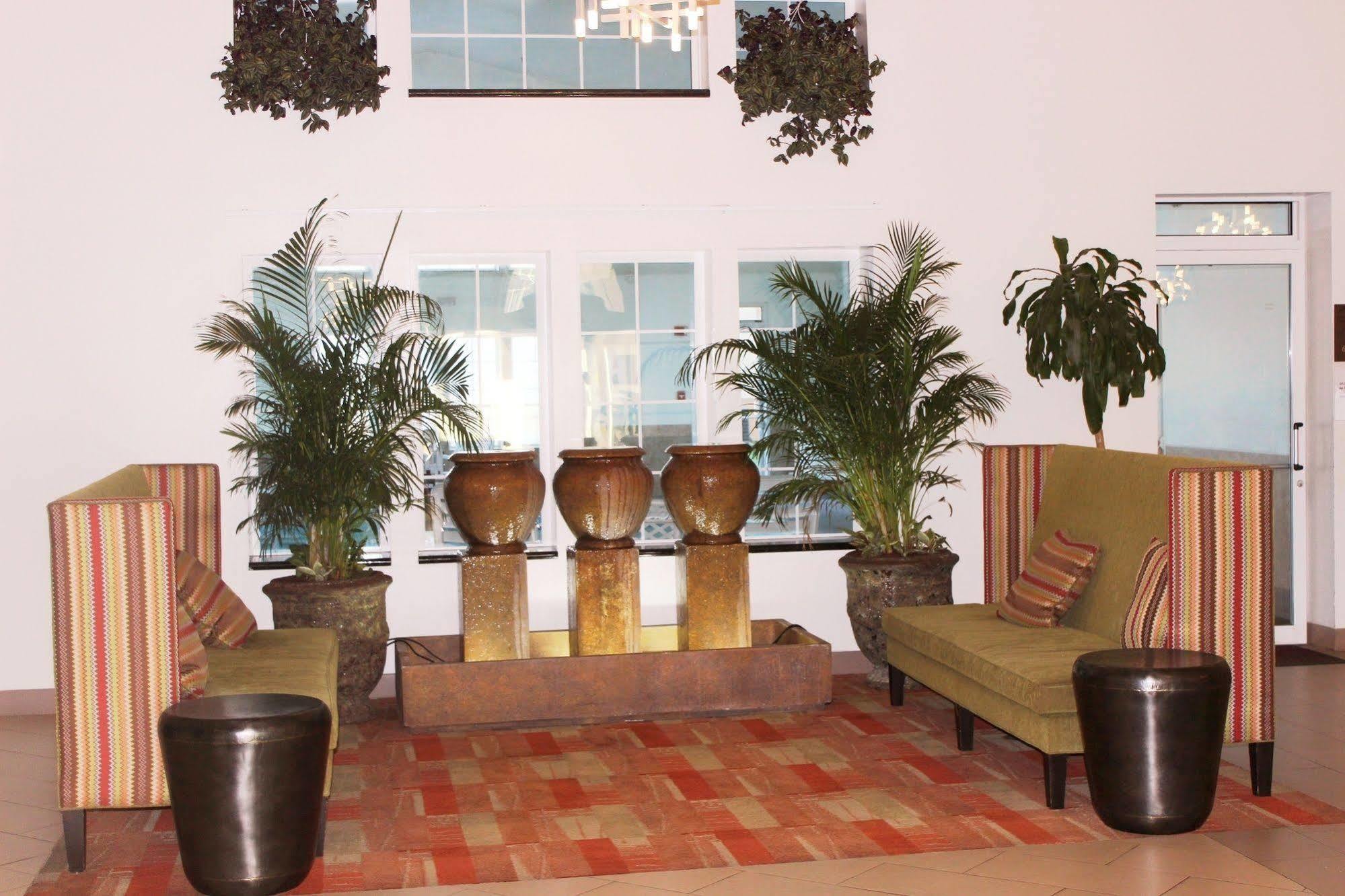 Quality Suites Waldorf Esterno foto